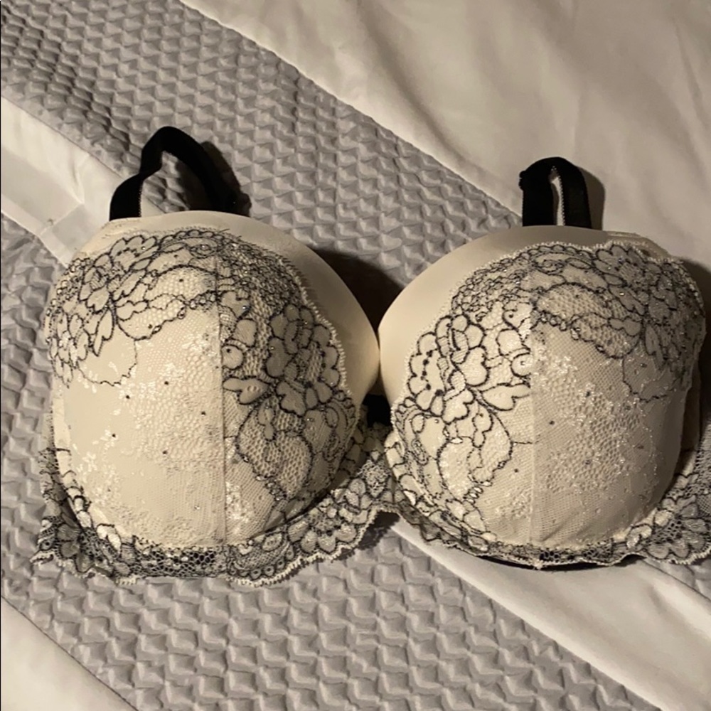 Victoria Secret bra